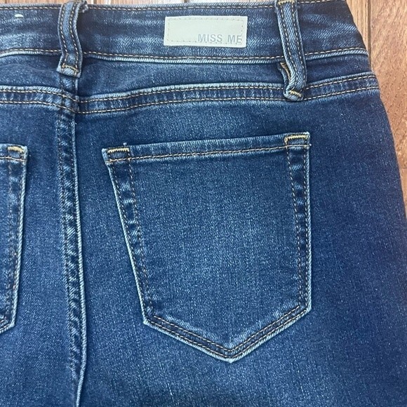 Miss Me midrise skinny raw step hem jeans size 24 - Picture 6 of 9